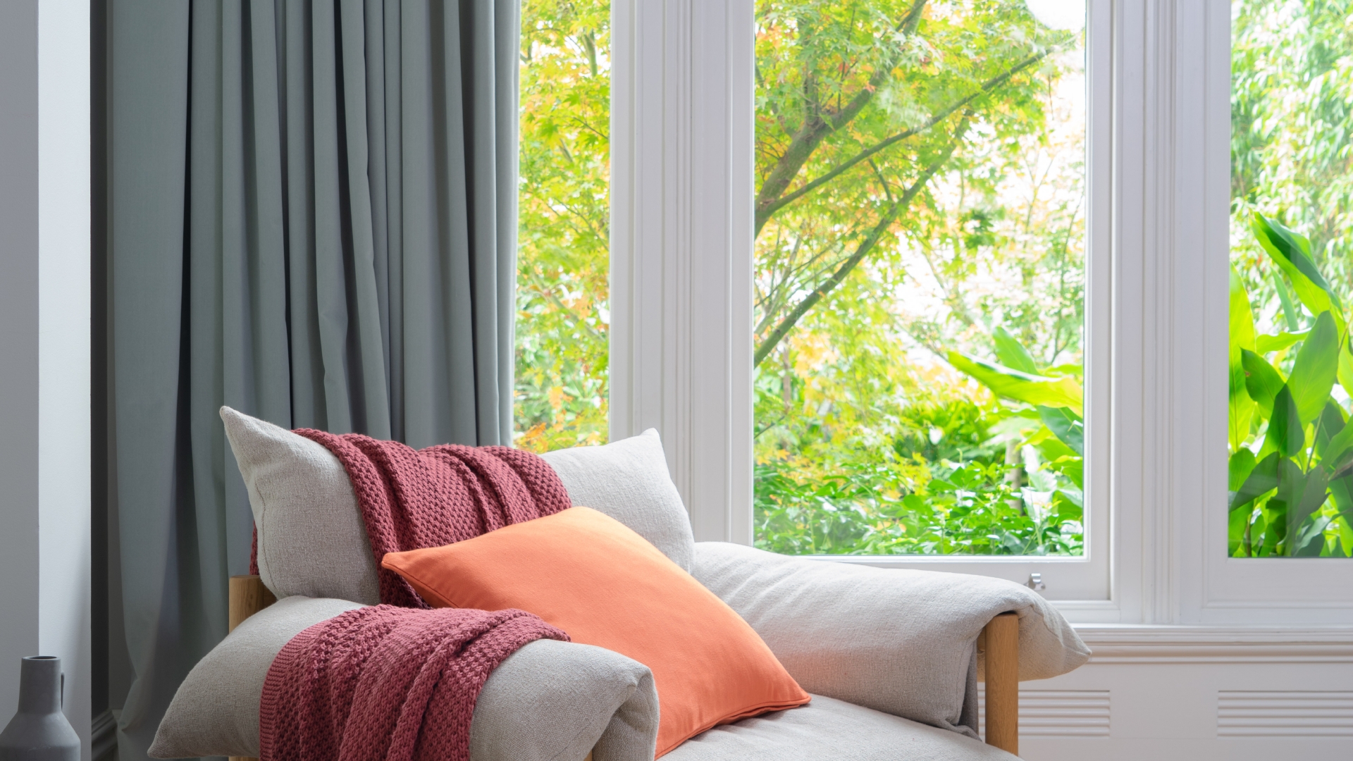 Modern Curtain Ideas For Your Bedroom Modern Curtain Ideas For Your Bedroom