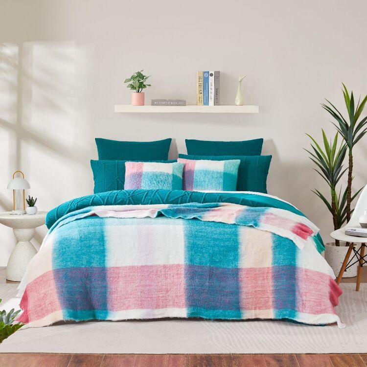 KOO Millie Bed Throw Blue/Pink 180 x 210 cm