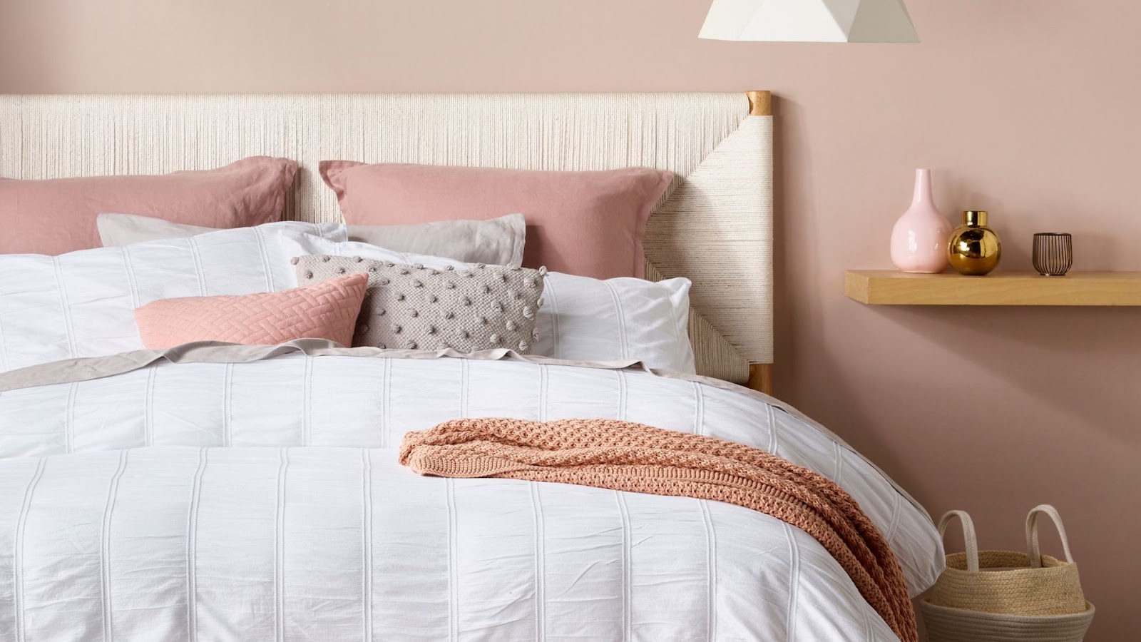 Choose Textured Bedding and Bed Linen