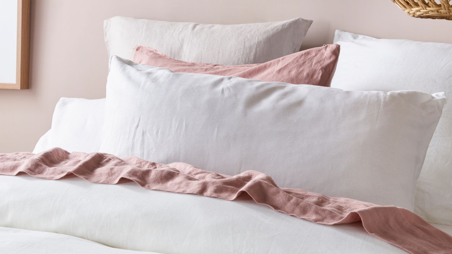 How Often Should You Replace Bed Sheets?