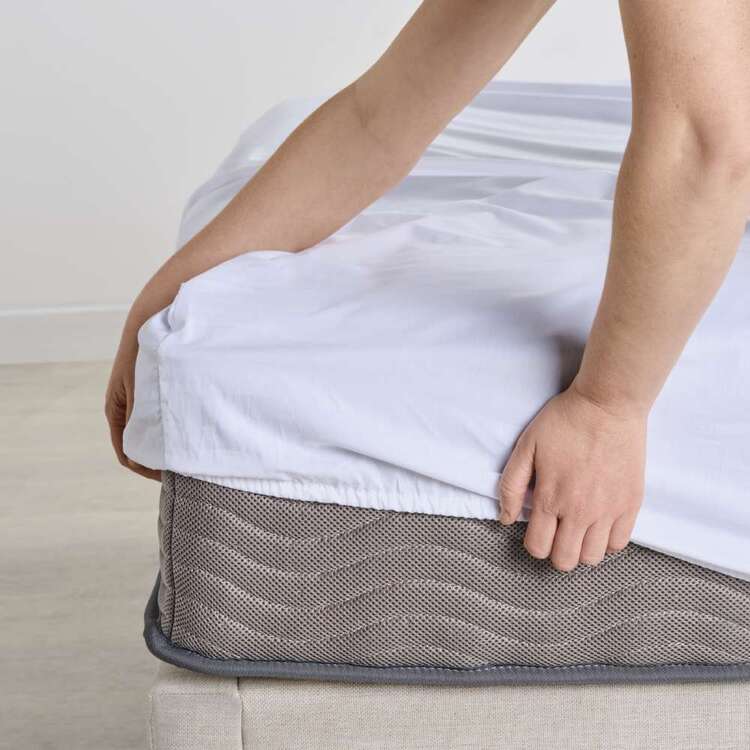 KOO 250 Thread Count Fitted Sheet White