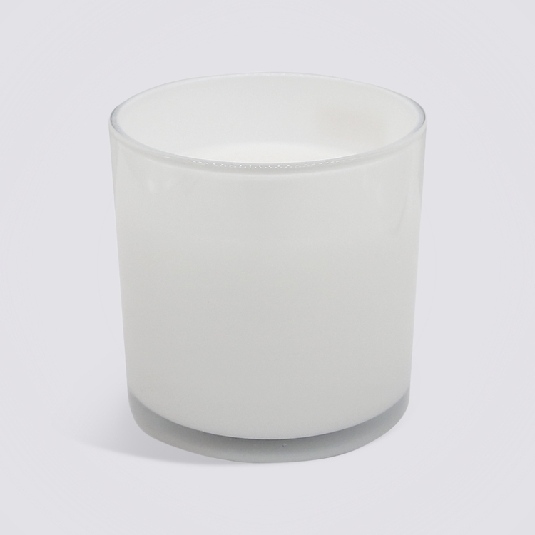 KOO French Pear Scented Candle White 10 cm