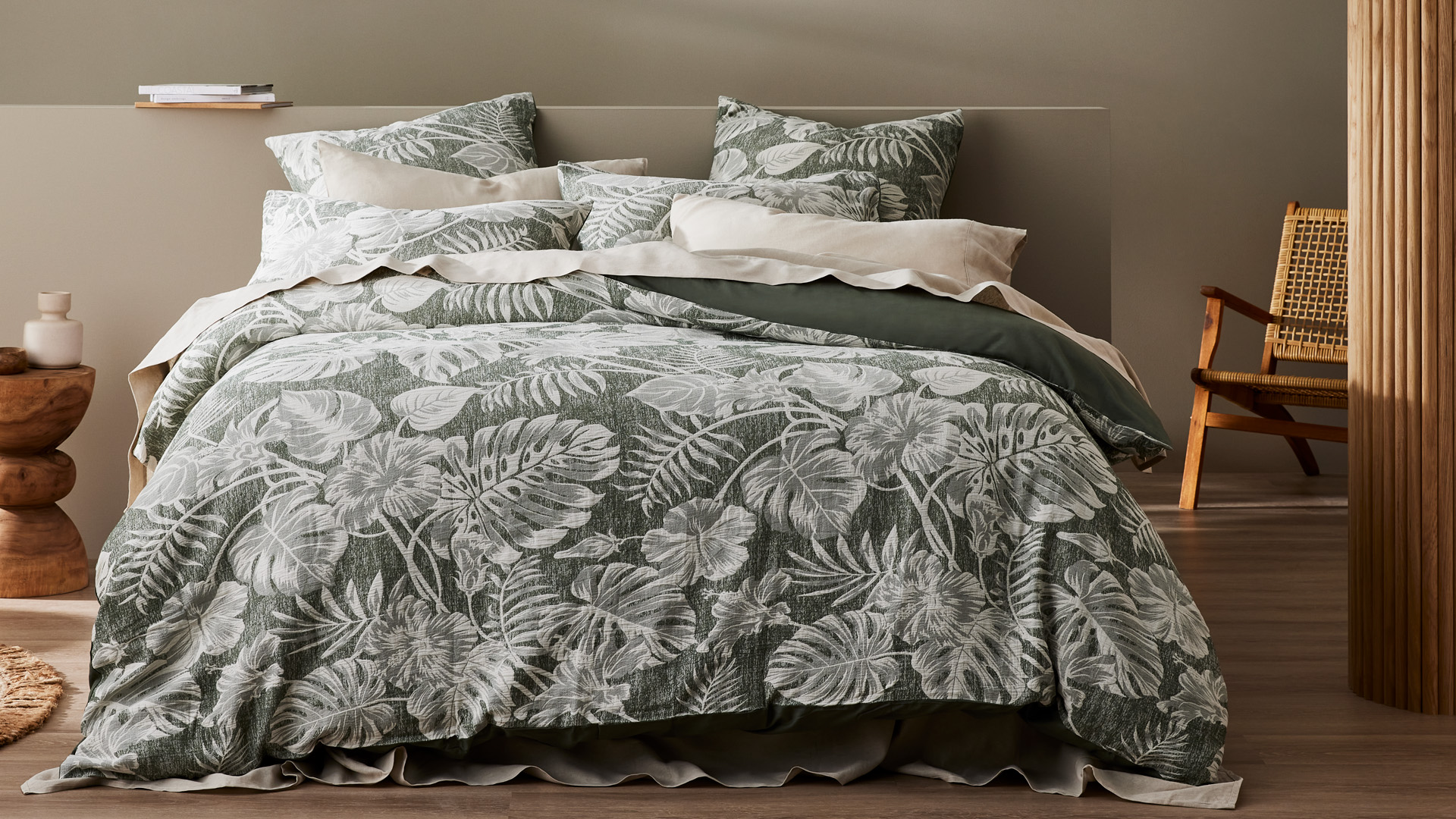 Styling A Tropical Bedroom to Create a Refreshing Oasis With KOO Styling A Tropical Bedroom to Create a Refreshing Oasis With KOO